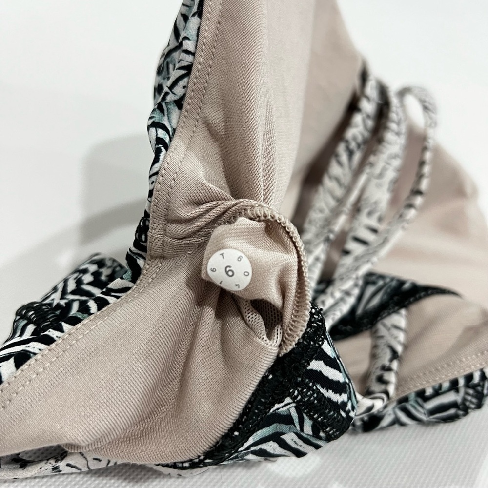 Lululemon Energy Bra Size 6 Nulux Dazzle Energy Bra 50g Alpine White Black View 5